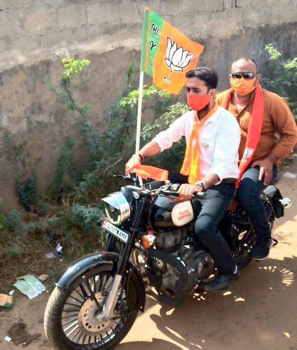DipakRelon's tweet photo. અબડાસા વિધાનસભા બેઠકની આગામી પેટા ચુંટણીના ભાગરૂપે નખત્રાણા, લખપત, અબડાસા ખાતે યુવા મોરચાના ઉર્જાવાન, ઉત્સાહી કાર્યકર્તાઓ @DrRutvij ji @RahulgorBjym @Dhaval_BJP @DarshakThakar અને સૌ કાર્યકર્તા સાથે ભાજપના લોકપ્રિય ઉમેદવાર શ્રી પ્રદ્યુમ્નસિંહજી જાડેજાના સમર્થનમાં ભવ્ય બાઈક રેલી https://t.co/RGx3cr1xAH