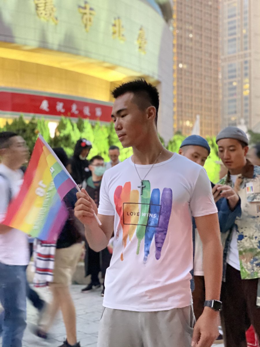 #2020同志大遊行 

高雄遊行11/28見

明年台北繼續見