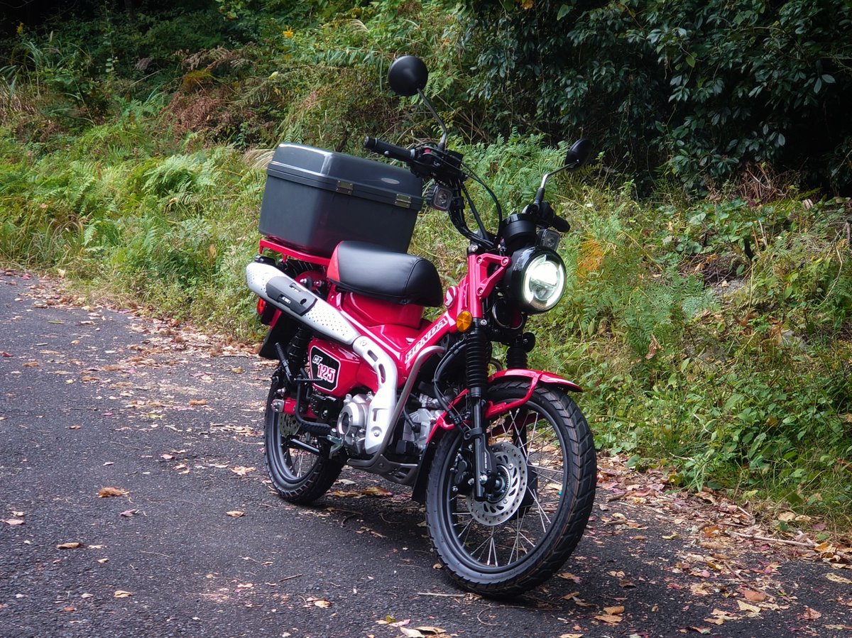 こちゅだぁほ 納車されました カブ90につけてたリアボックスに 取り付け穴開けて付けました ハンターカブ Ct125 こちゅだぁほ 納車されました カブ90につけてたリアボックスに 取り付け穴開けて付けました ハンターカブ Ct125