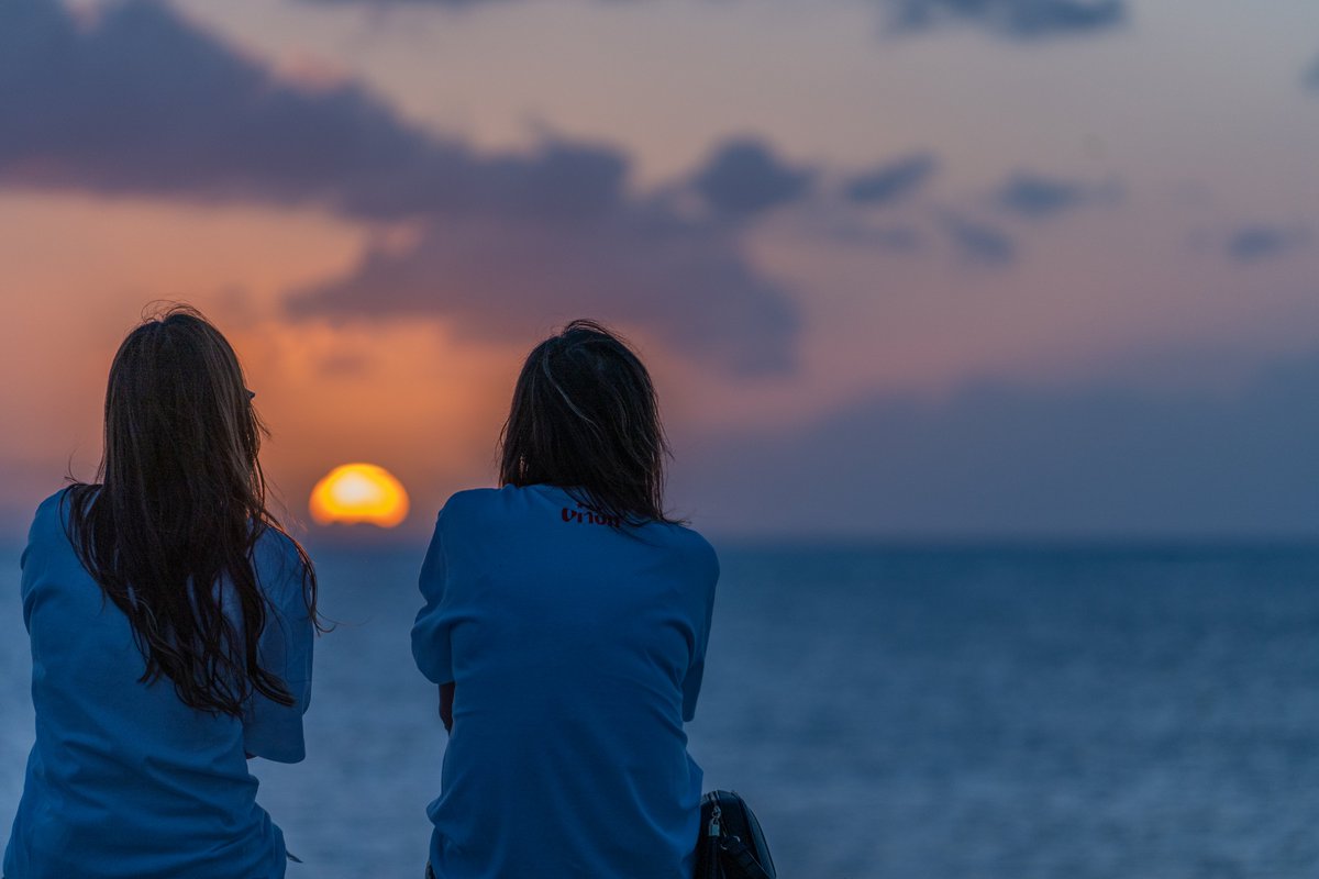 take496d's tweet photo. Today's sunset.
Thanks for photo models.
SONY α7 III
SONY FE 70-200mm F4 G OSS
#okinawa #sunset #sunabe #seawall #sunabeseawall #sonya7iii #photography #summer #沖縄 #surf https://t.co/gbLRparyAd
