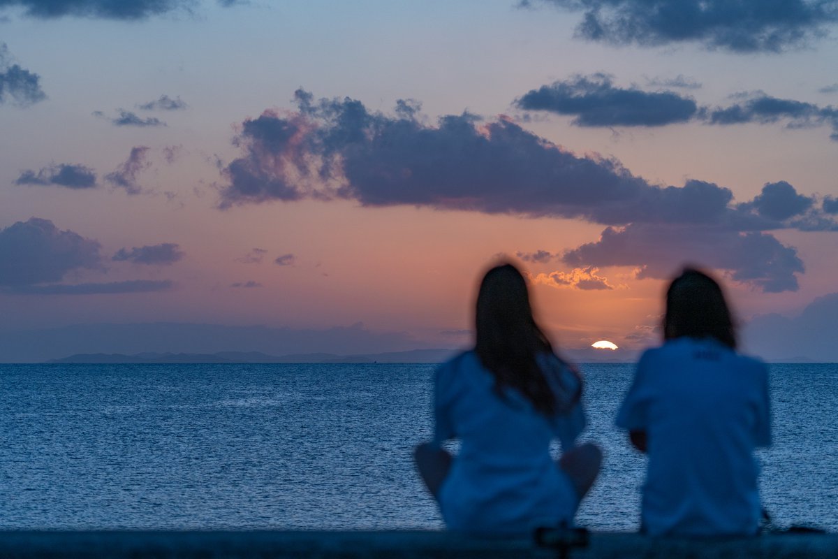 take496d's tweet photo. Today's sunset.
Thanks for photo models.
SONY α7 III
SONY FE 70-200mm F4 G OSS
#okinawa #sunset #sunabe #seawall #sunabeseawall #sonya7iii #photography #summer #沖縄 #surf https://t.co/gbLRparyAd