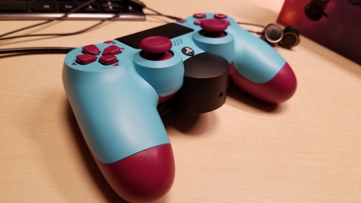 ট ইট র 超猫拳 Fwf Super Nekopunch 最近はpcパッドでfpsやってたんだけど久しぶりにps4でfpsやったらコントローラーの遅延を普通に感じてショック受けた これは次世代機来ないとダメだわ