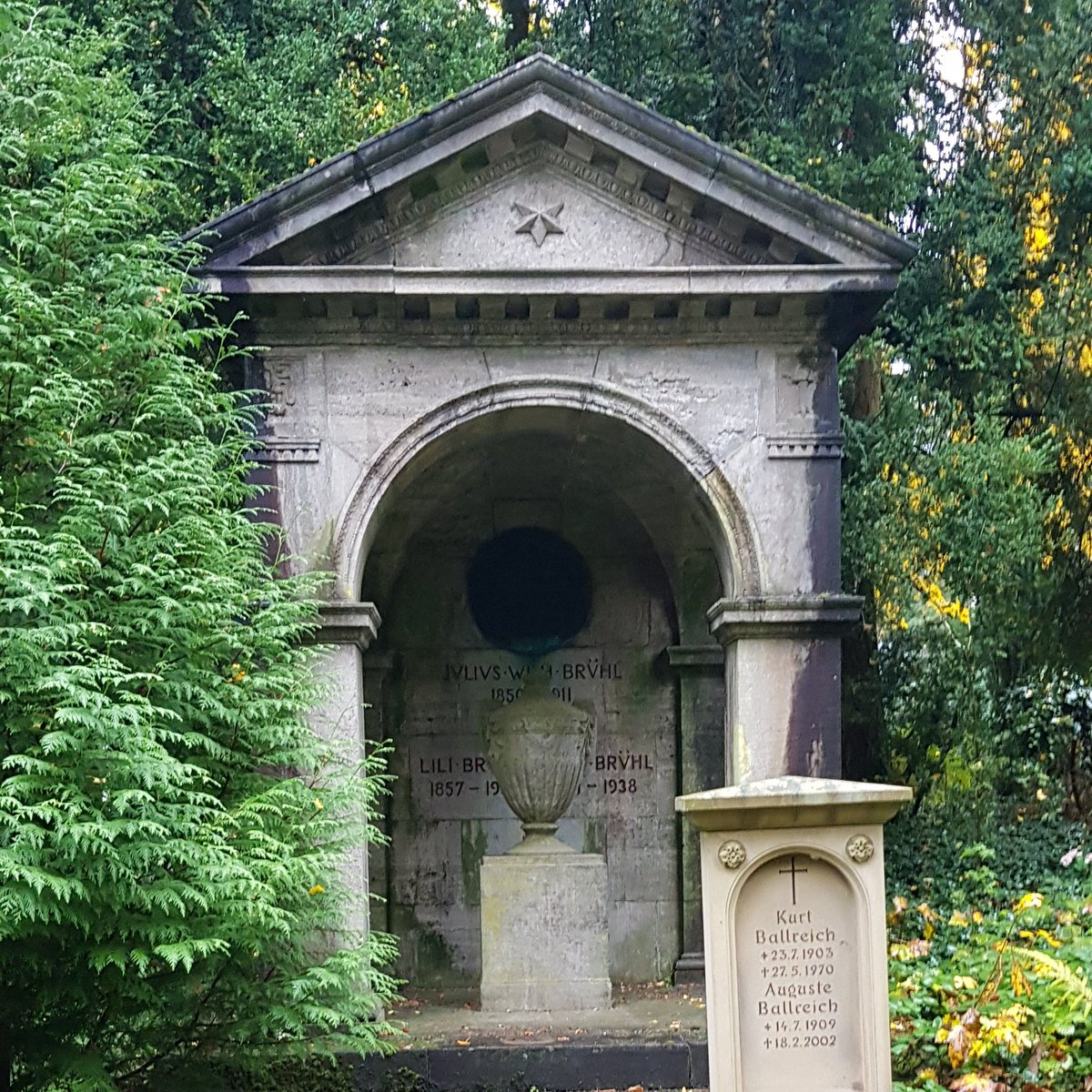 Next up Julius Brühl who worked on spectrochemistry and helped bring evidence for the structure of the "benzene "ring"" as his obituary describes.(Nature obit:  https://www.nature.com/articles/085517a0; Wiki page in German  https://de.wikipedia.org/wiki/Julius_Wilhelm_Br%C3%BChl)