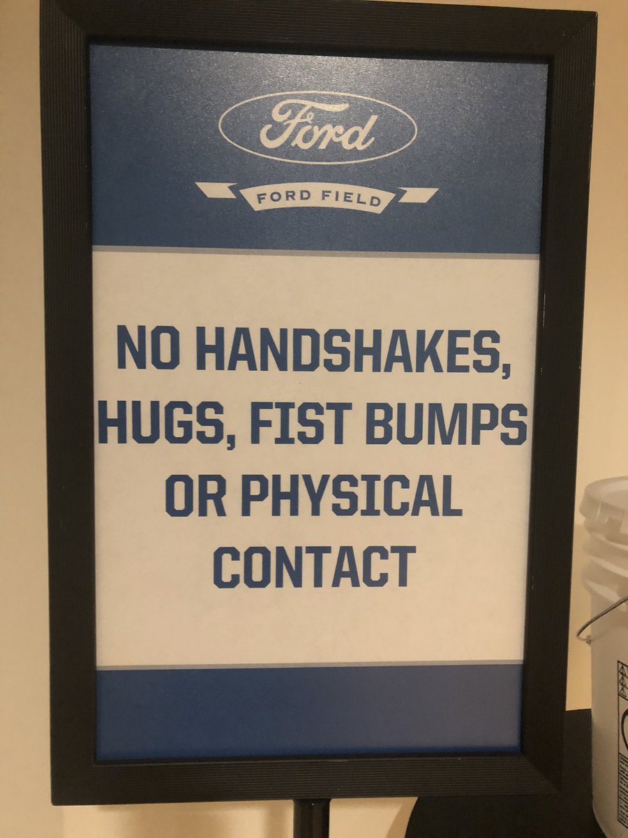 Chris_Widlic's tweet photo. LIvE in Detroit for #colts #lions. #bluzone but don’t even think about celebrating at Ford Field https://t.co/EsAAG7P5Nd