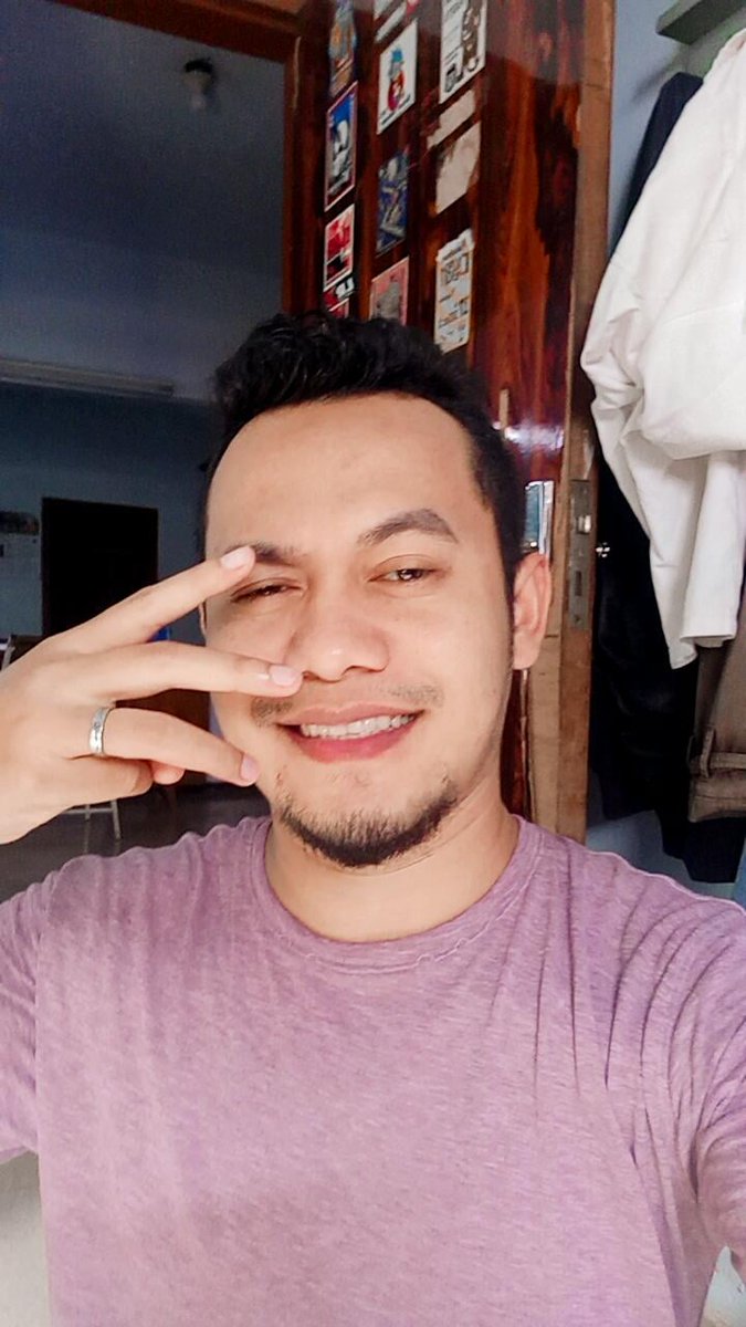hariest_dsign's tweet photo. Udah males pacaran..  Udh males nyari2 dan udah males ditanyain
Jdi ya senyum ajaaaa https://t.co/3EQWXtd6al