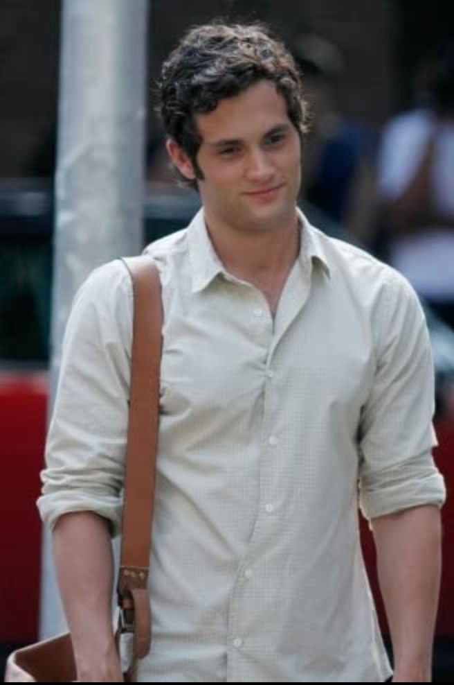 Happy birthday, Penn Badgley. Now let\s settle this \"Gossip Girl\" or \"You\"? 