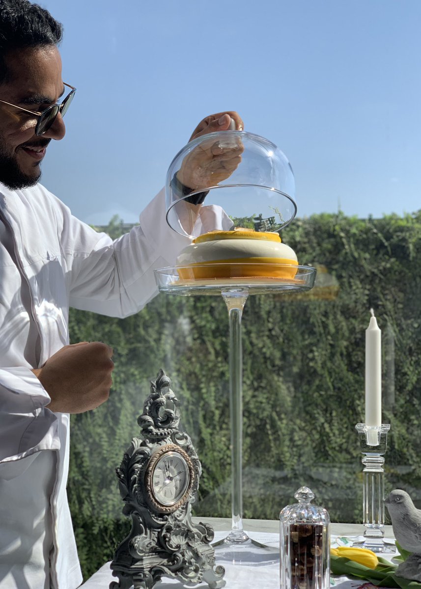 تكهنات من ناس فاضيه ان الكيكه تجمع راسين بالحلال 

 #بن_قاسم_وعد_التركي