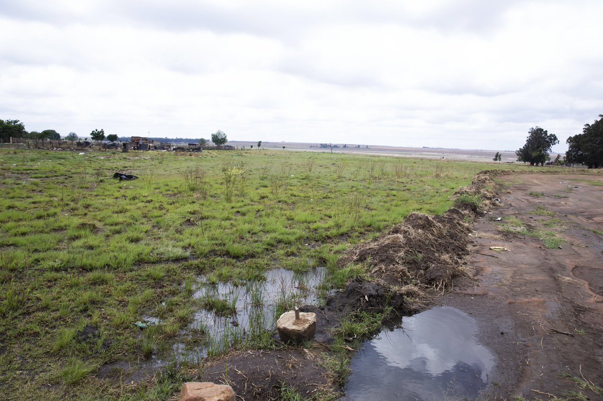 GautengProvince's tweet photo. The Thuliswa Winlove Nkabinde-Khawe Marievale Agri Village and 50 hectares of arable land for the implementation of an agricultural project as part of women empowerment as envisaged in the Provincial Anti-Poverty Strategy. #WarOnHunger https://t.co/huDoRouFE1