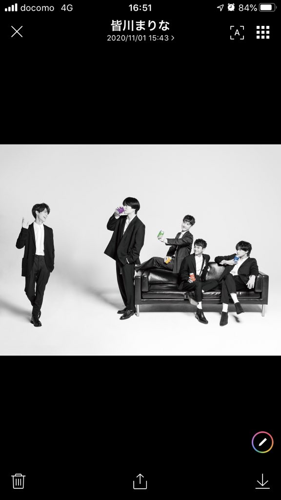 昨日で、セクゾの生配信も終わってしまい、マリウスと、総くん泣いちゃって、私も泣いてしまい、今朝、パンパンに目が腫れてしまいました。仕事じゃなくてよかった🤣
ファンクラブ限定Tシャツです。