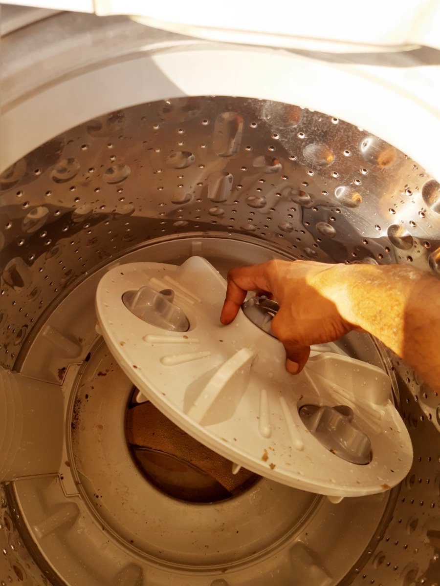 6a. அப்பப்போ descaling powder போட்டு வெறும் மெஷின் சைக்கிள் ஓட விடுவேன் அட்லீஸ்ட் வருஷம் 2 முறை. இருந்தாலும் உள்ள எவ்வளோ அழுக்கு இருக்குன்னு பாப்போம்.