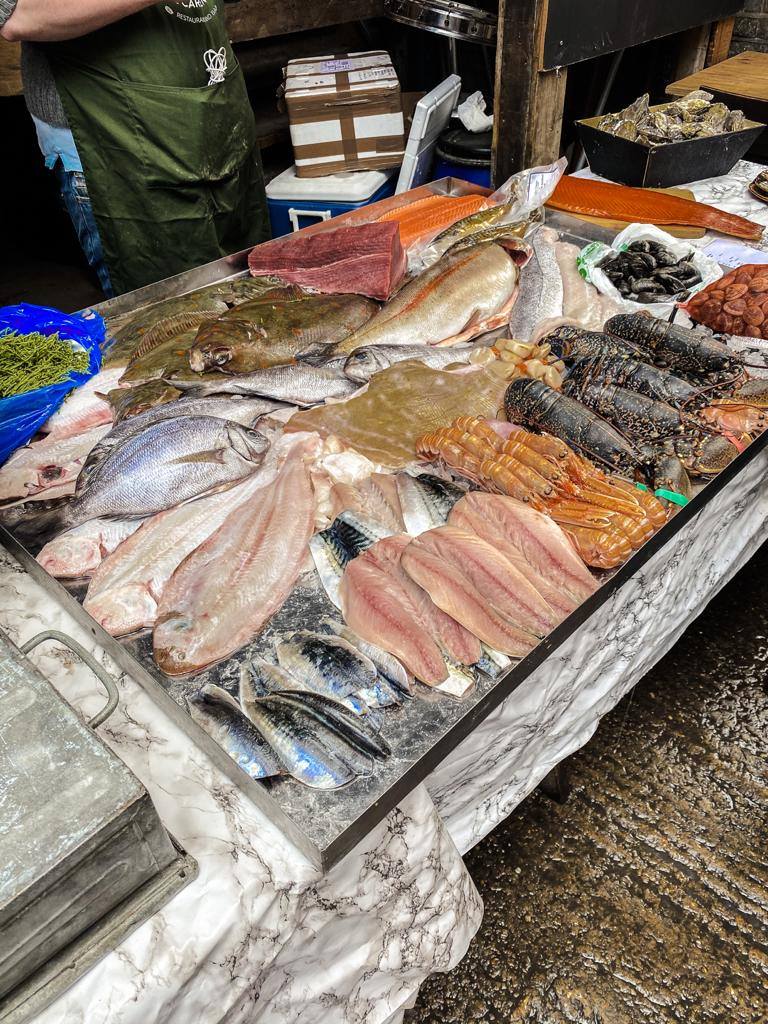 Oysters and champagne anyone? Or maybe you fancy taking some freshly caught fish home for dinner… 🐟 🍾

Whatever you choose, @thewalrusandcarpenter are your guys, every sat &amp; sun at the ropewalk 🍴

#MaltbyStreetMarket #Fishmonger #FreshFish #Oysters #LondonEats #LondonMarkets
