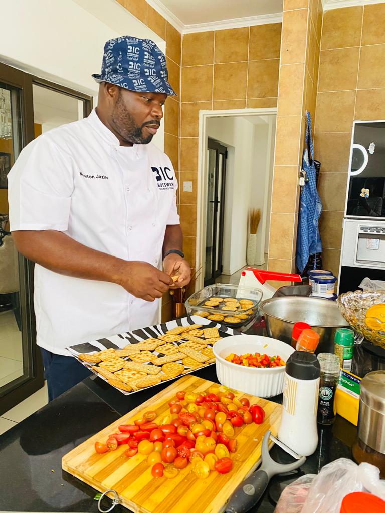 PhenyoMoroka's tweet photo. Listen! #TeamBIC is not here just to add numbers! π₯π₯π₯ #CookingwithNJ #BattleOfTheCEOs https://t.co/gS1ySQIyd0