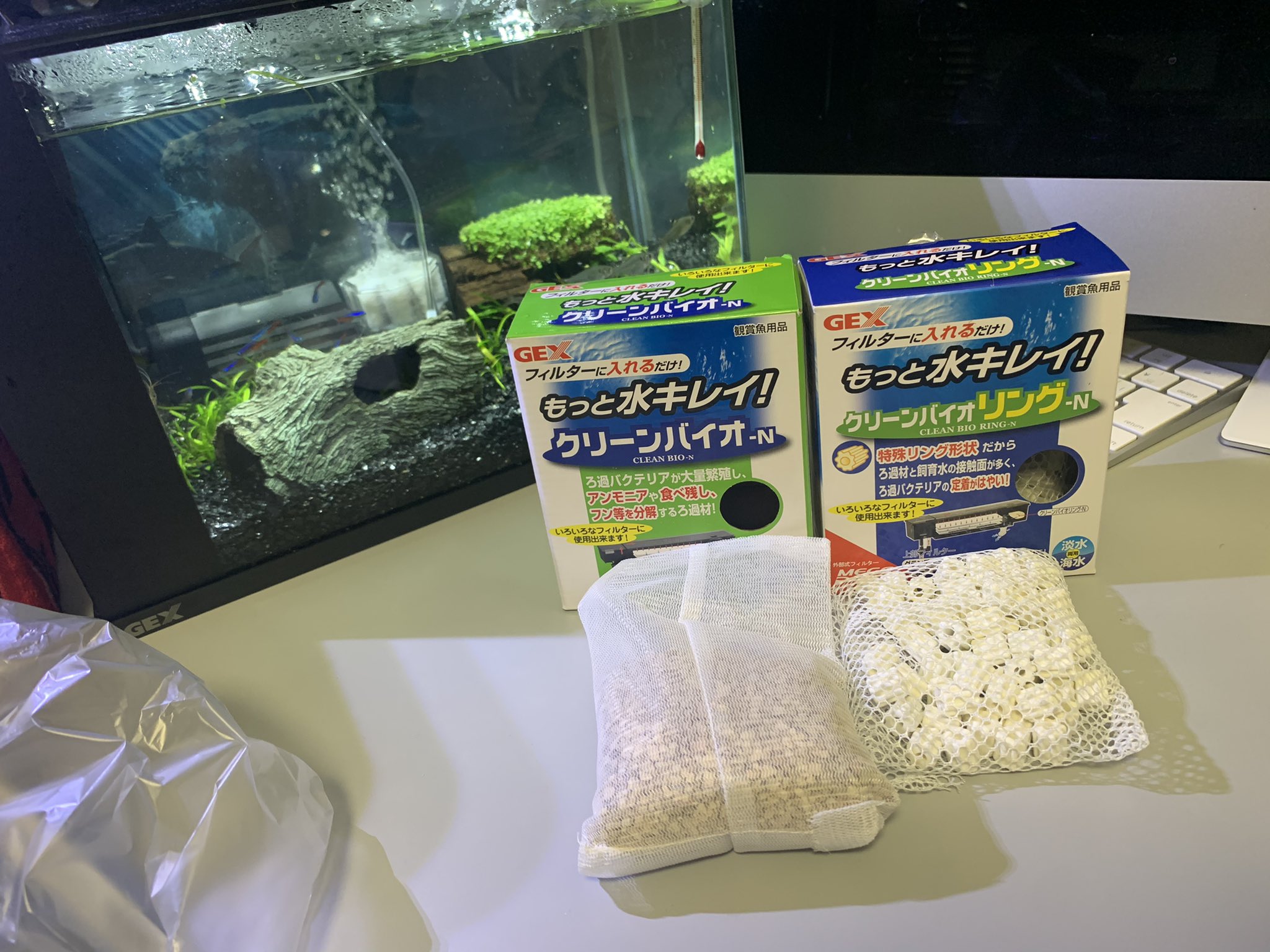 メタルアクア うちのメイン水槽はgex ラクテリアを使ってますが 濾過が弱い気がします 今はサブフィルタで浄化してますが コトブキのviewsが気になっており 近々乗り換える予定です ブルカミアdと底面フィルタの組み合わせでクリーンな水質環境を