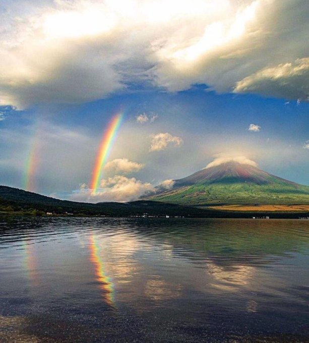 富士山と虹のtwitterイラスト検索結果 富士山と虹のtwitterイラスト検索結果