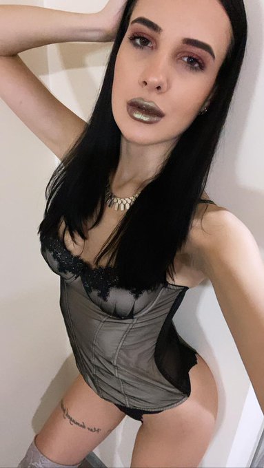 This slutty devil is LIVE 👉https://t.co/X95QmzdbjS 🔞@chaturbate RT PLS😘 https://t.co/qkz9cQN3rX