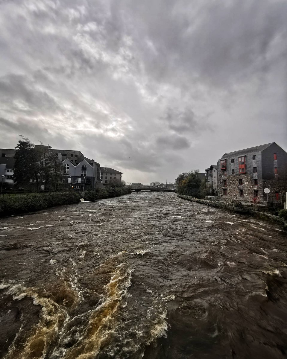 morroghmax's tweet image. 1st day of Winter and it&apos;s showing it🌬️🌧️ #SundayRun #nerdrun

Back in the warmth now with a coffee, watching @belowdeck, and waiting for brunch pancakes, cooked by @squidblubber #keeper