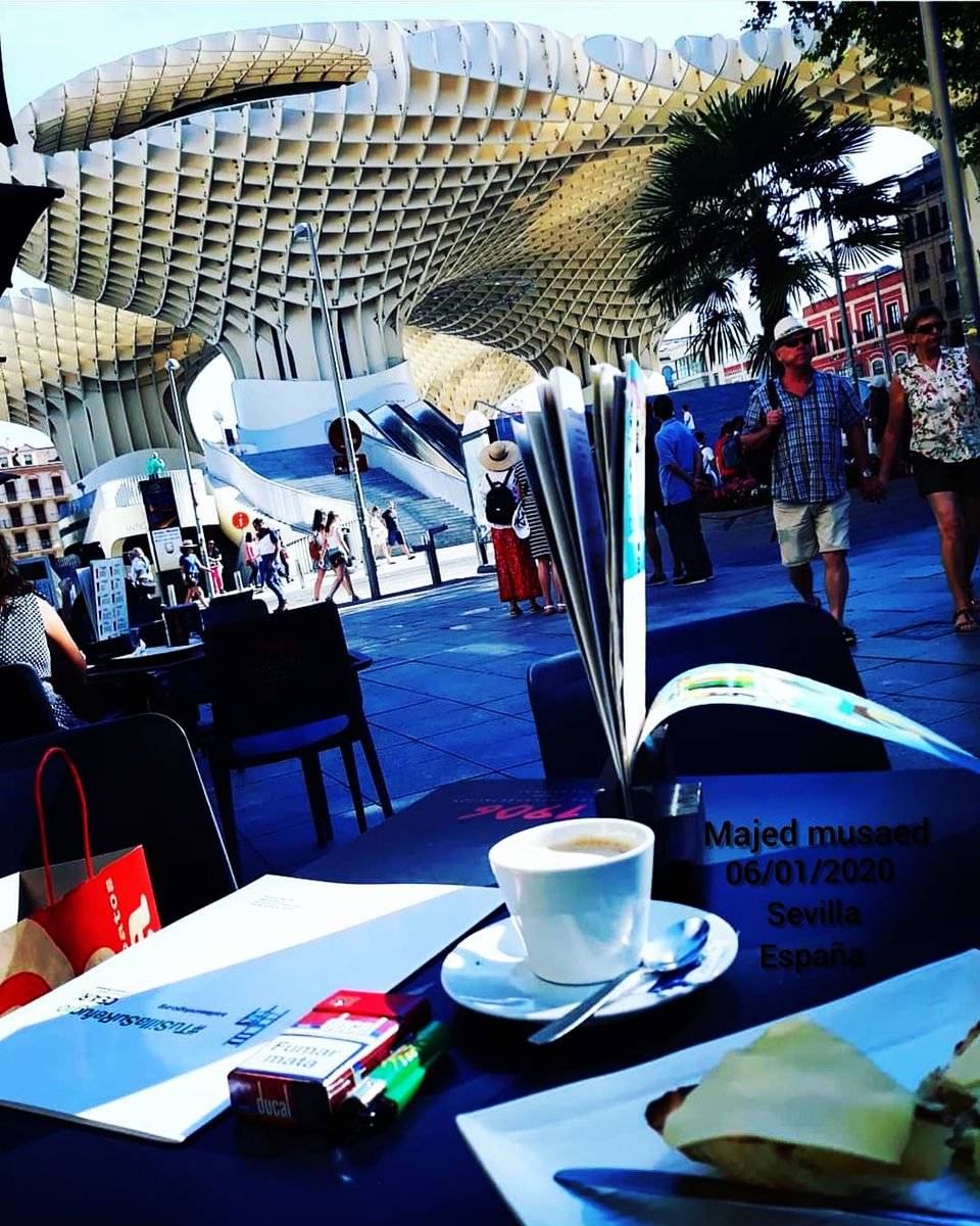 مدينة اشبيليا إسبانيا💚 ⁦🇪🇦⁩ 
احد ابيات الشاعر أبو البقاء الرندي في اشبيليه. 

وَهَذِهِ الدَّارُ لا تبقِي على أحدٍ * * * ولا يدُومُ عَلَى حَالٍ لَهَا شانُ
أين المُلُوكُ ذوي التُيجانِ مِن يمنٍ * * * وأين منهم أكاليلٌ وتيجانُ.
pictures taken by my phone. #sevilla_españa