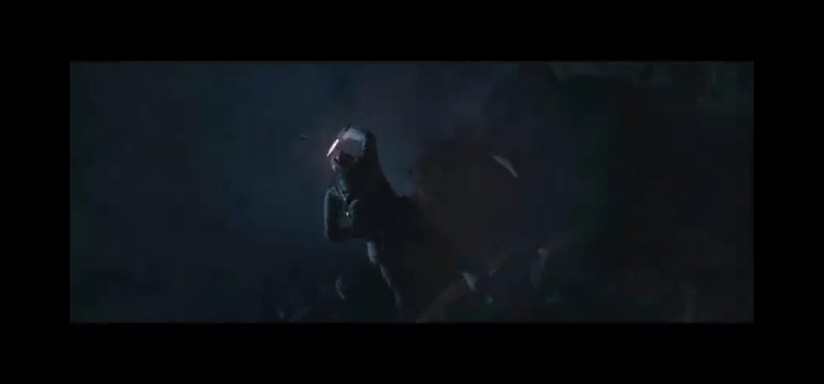 Kan lambangnya kalo dinegara islam yg contohnya Arab/Iran itu kan ada lambang bulan di kubah masjid kan, nah diperkuat sama koran yg ditemuin karakter little Hope, disitu dijelaskan ada arkeolog kemungkinan cewe ini seorang arkeolog