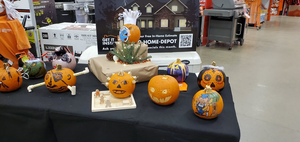 jimnven's tweet photo. Celebrating #Homerween here at #4637 with our talented associates. Happy Halloween 🎃 #CAM2020 @JOEGYAMFI1 @GrabChuck @asds4637 @kattyniner https://t.co/x8sQnTUkJg