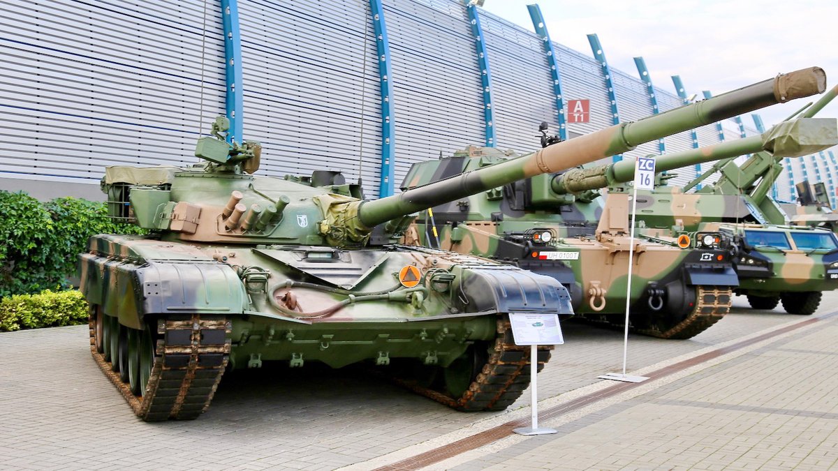 The Dead District T 72m1r Upgraded T 72m M1 For Polish Army T Co Cjzrn7eurq T72 T72 Poland Polisharmy