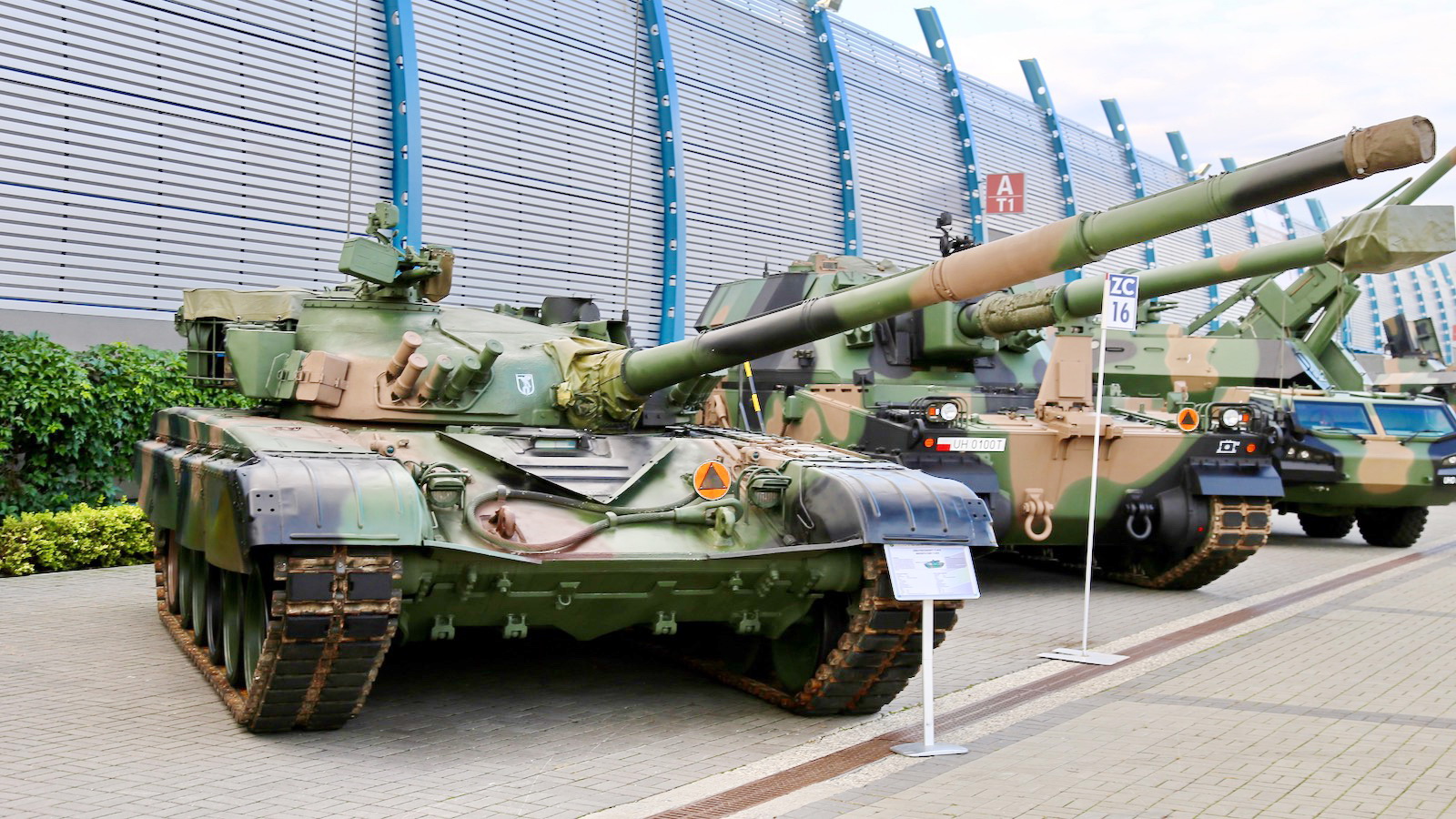 The Dead District T 72m1r Upgraded T 72m M1 For Polish Army T Co Cjzrn7eurq T72 T72 Poland Polisharmy The Dead District T 72m1r Upgraded T 72m M1 For Polish Army T Co Cjzrn7eurq T72 T72 Poland Polisharmy