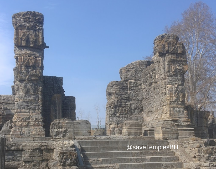 The temple consists of a colonnaded peristyle comprising of 69 miniature cells, enclosing a stone paved courtyard. The main sanctum was built on a double base in the centre of the courtyard and at its four corners are four subsidiary shrines.