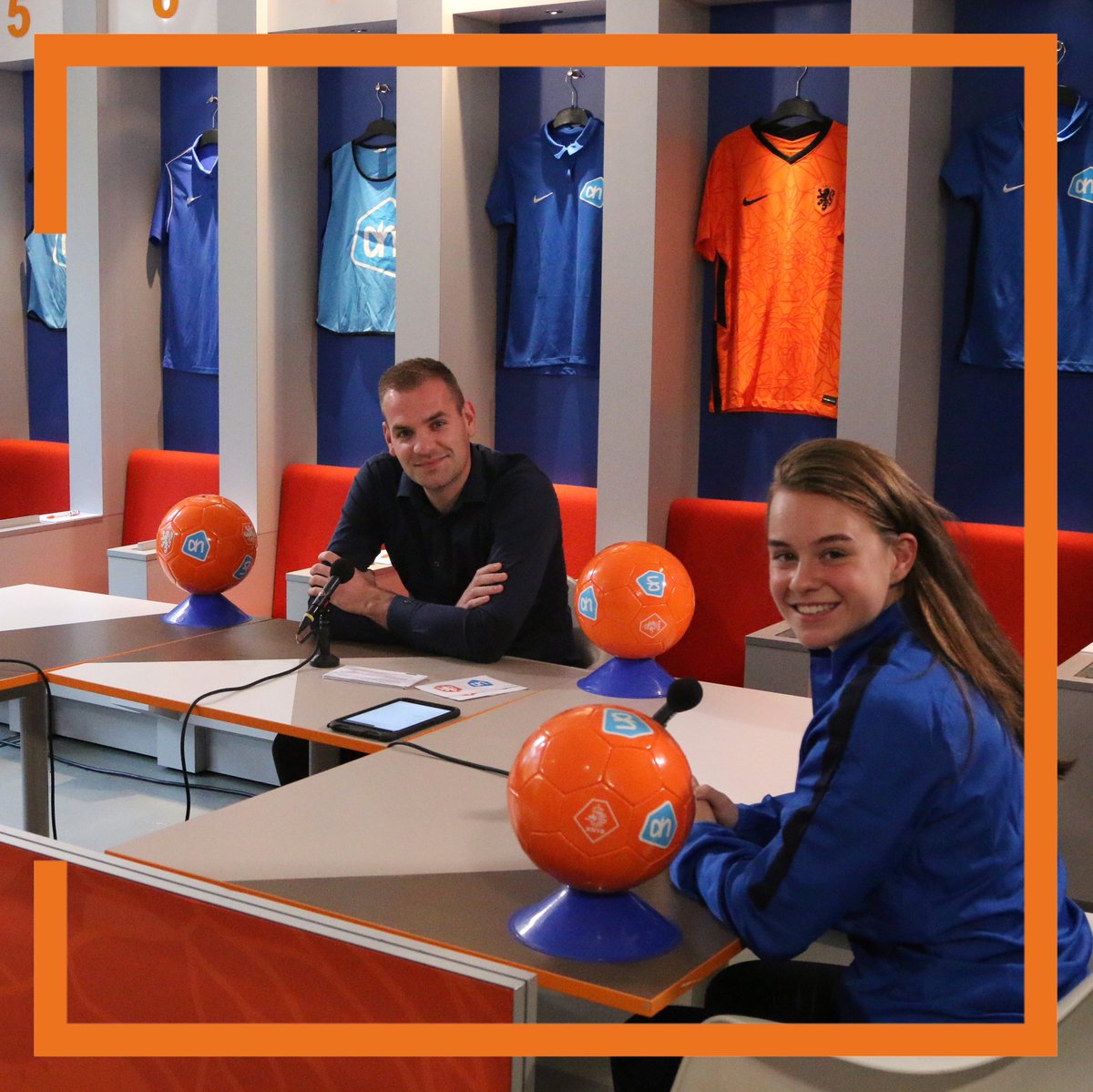 tribesportsnl's tweet photo. Live vanaf de @knvbcampus hebben we vandaag in opdracht van de @KNVB de online @albertheijn ballenjongens- en meisjes selectiedag georganiseerd! Met bijzondere gasten waaronder Maarten Stekelenburg!
#tribeteam #online #selectiedag #albertheijn #ballenjongens #ballenmeisjes https://t.co/lQBlxNuqS8