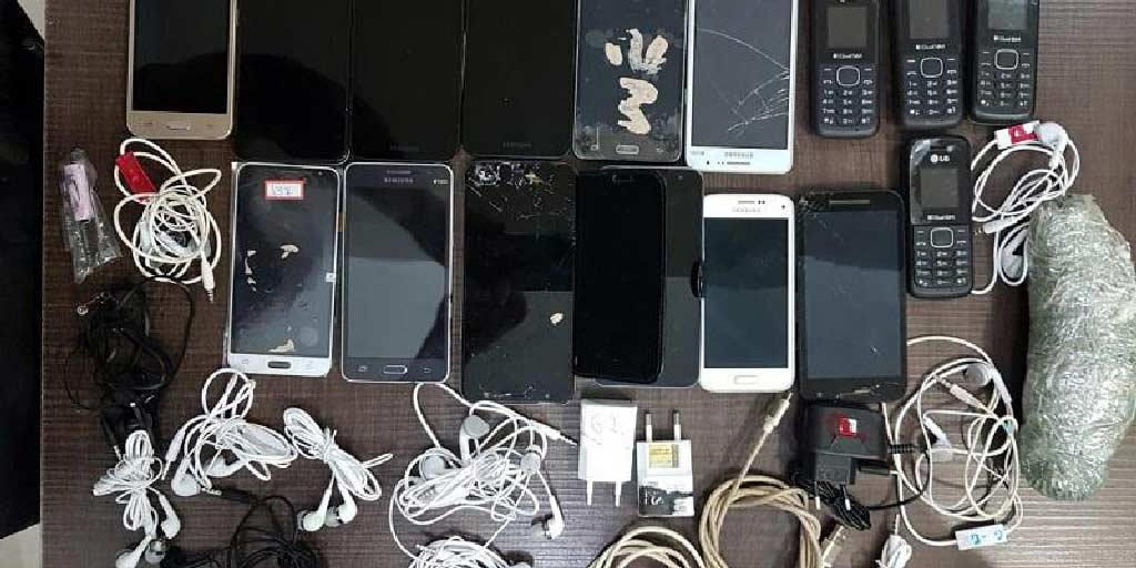 NMTnoticiasMT's tweet image. MATA GRANDE : Policiais penais encontram 15 celulares e droga na área externa

#matagrande #rondonopolis #policia
mla.bs/e3250a1b