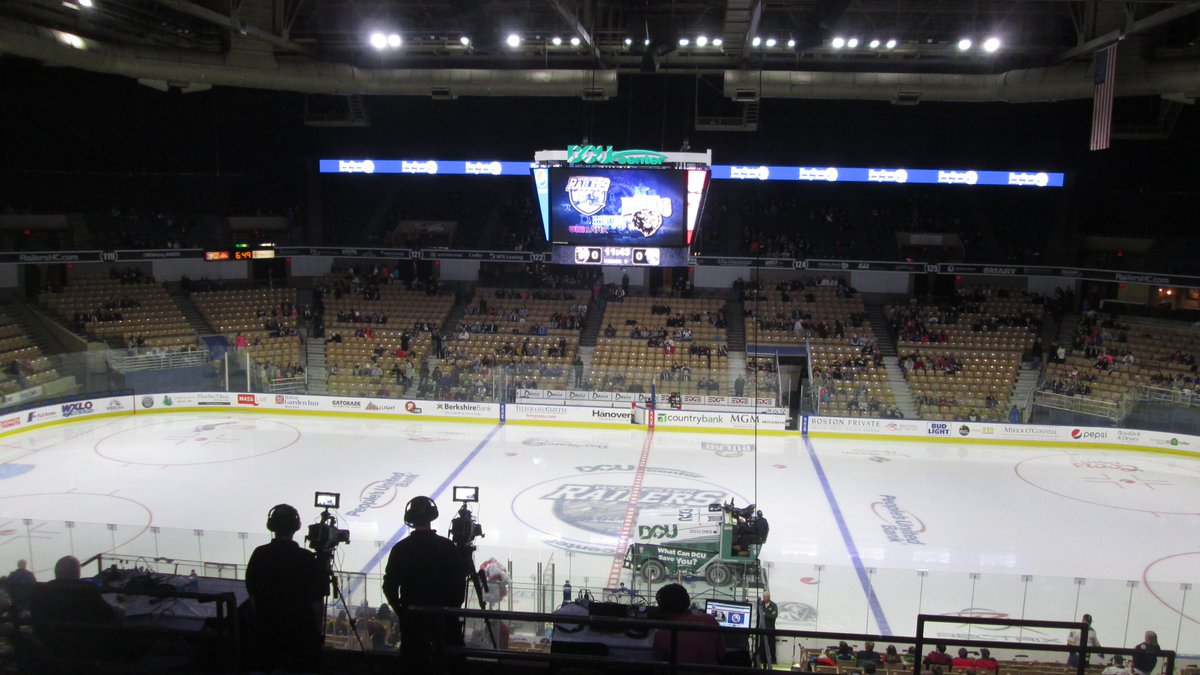 8. DCU Center, Worcester, MA. Home of  @RailersHC, former home of the Worcester IceCats & Worcester Sharks. Built back in the 80s when touring music acts started skipping Boston due to the age of the Garden. Downtown Worcester used to be a wasteland, but is improving.