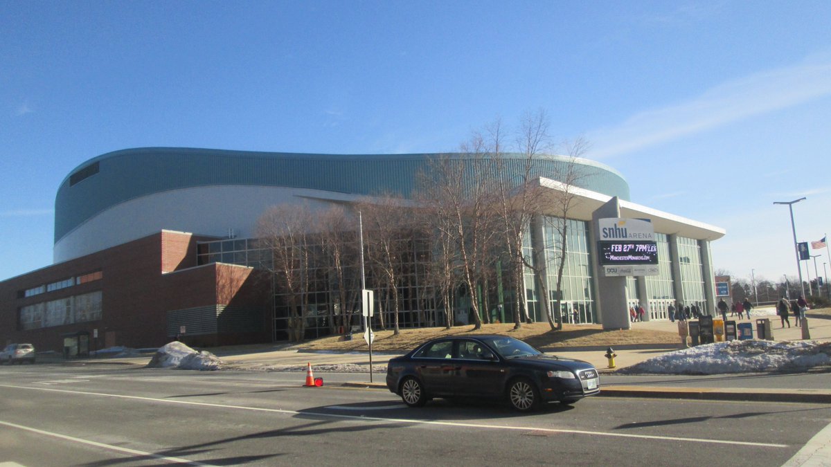 9. SNHU Arena, Manchester, NH. Former home of the Manchester Monarchs. When built, this arena was the darling of the minor leagues, drawing capacity crowds. Unfortunately, they didn't last, the Monarchs ended up in the ECHL, which didn't work out. NH fans deserve another chance.