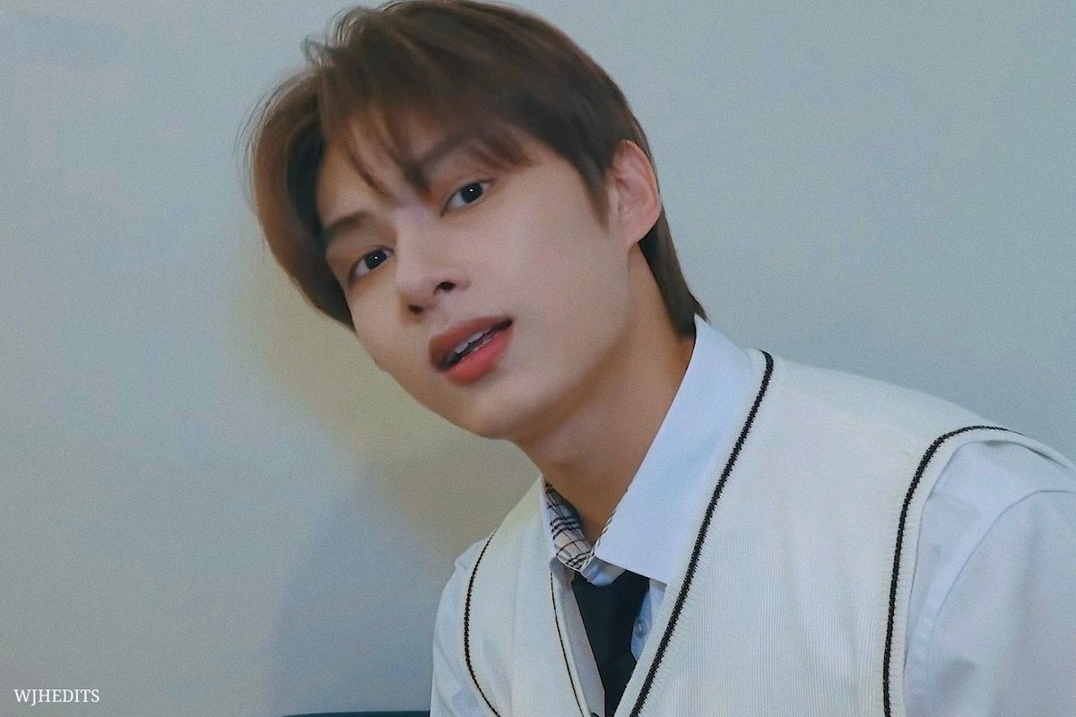 wjhedits's tweet photo. ㅤ
ㅤ            @pledis_17 #세븐틴⁠ #준
ㅤ https://t.co/idefXGnC1U
