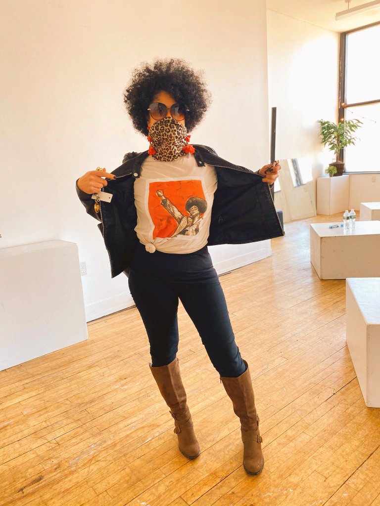 juliaforboston's tweet photo. Busy Saturday... yesterday I kicked off my morning on the #barbertime show talking about the importance of voting, then zoomed to kick off the #SEIU1199 GOTV phonebank and ended my day with young leaders discussing the importance of building political power for #POC & low-income https://t.co/dGXENlEr0y