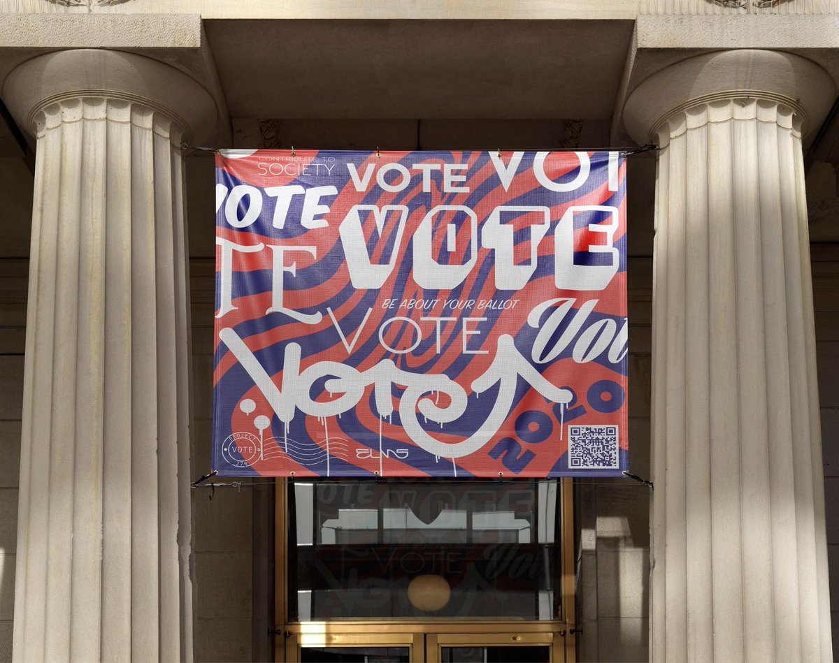 JRLundblad's tweet photo. Through Election Day, artist-designed banners on the Washington and Randolph St. facades of the #ChicagoCulturalCenter are inspiring voter participation β created by #NickCave & @bob_faust and #ElmsOne with @manacontemp and @manaurbanarts. #Project270 #Vote
πΈ: Tom Van Eynde https://t.co/j3kuLPgAxb