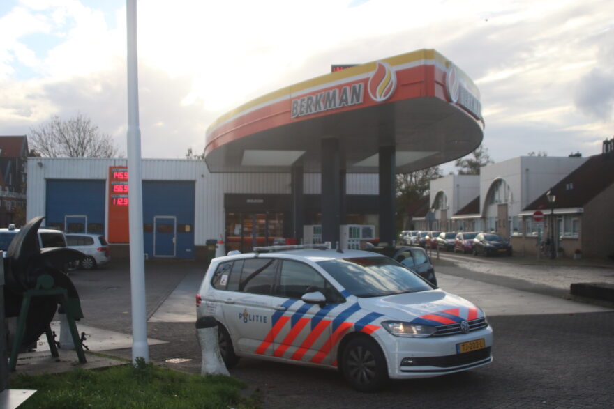 Twee daders voortvluchtig na overval op tankstation aan Noordeinde in Spijkenisse -..