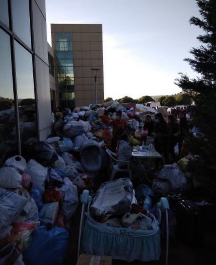 bağışlar dağ gibi oldu.. canım izmirim çok güzelsin #izmir #depremizmir