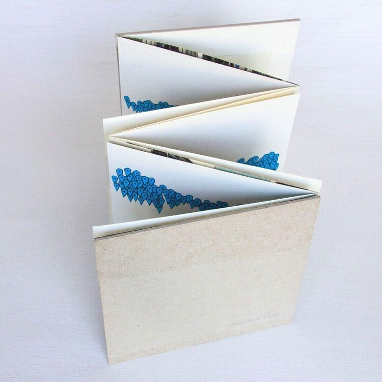 Éilis Murphy of Folded Leaf creates stunning hand bound volumes that make magical presents both to read & look at. They are utterly desirable.Visit her website to see more details & her beautiful work:  http://foldedleaf.ie&nbsp;