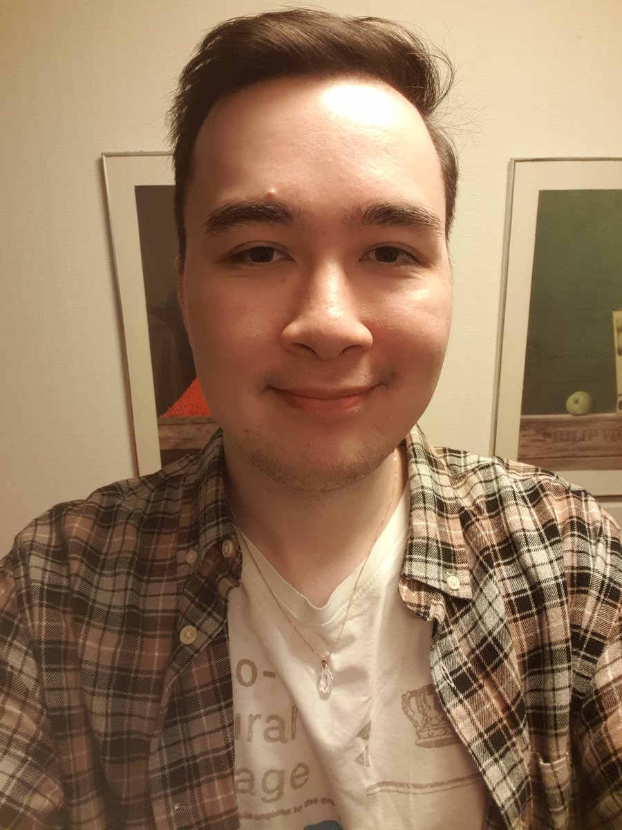 Ruby_OW's tweet image. Didn't sleep enough but I like the haircut though 😊 don't make fun of me too much please 😂😂