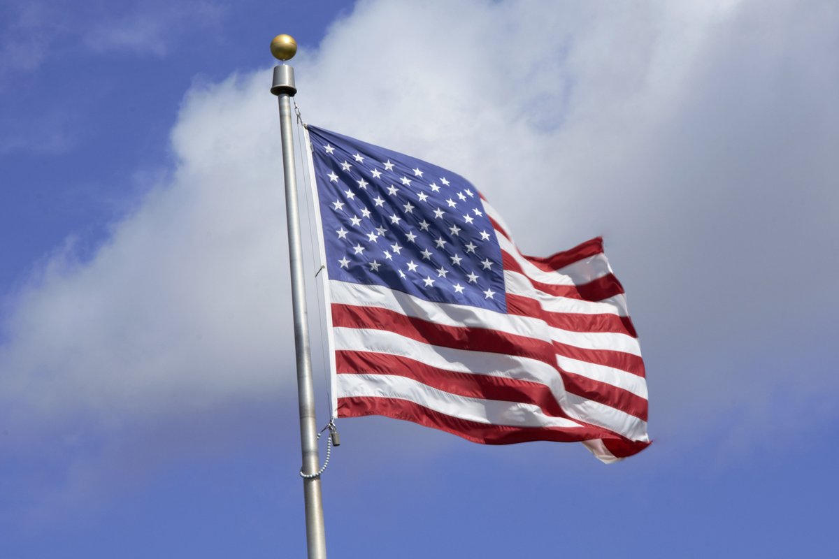 In der Nacht auf Mittwoch gilt es ernst. Wer wird an die Spitze der mächtigsten Nation gewählt?

ZONE RADIO stimmt dich ab Dienstag, 10 Uhr auf den Wahlkampf-Showdown ein. 24 Stunden lang nur Musik von Bands und Künstler*innen aus den USA. 

zoneradio.ch/.../das-musik-…