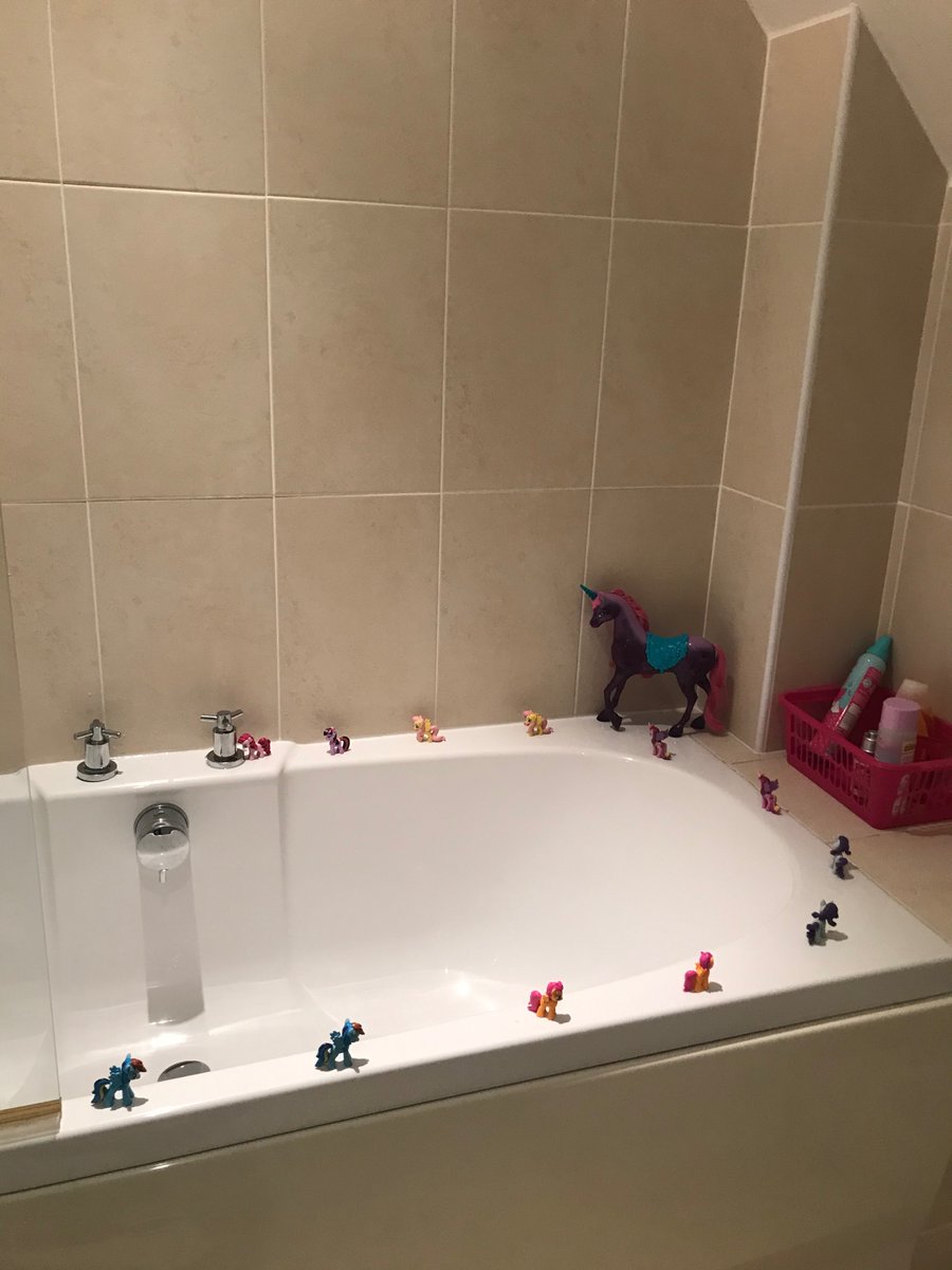 mrs_long79's tweet photo. My favourite pre lockdown comment from Jess... 💕💕
‘Mummy my ponies are social distancing’ #readyforlockdown https://t.co/Zd7sdi0B23