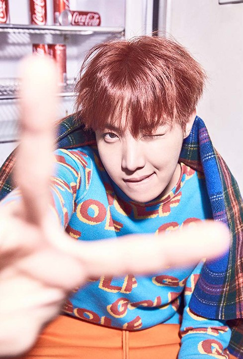 BTSOHANARP's tweet photo. 𝐁𝐓𝐒 (방탄소년단) '𝐂𝐎𝐌𝐄𝐁𝐀𝐂𝐊'
Love Yourself: HER

🎧 ➱ Album tracklist 
🎧 ➱Teaser realese 02.11.2020 
🎧 ➱ MV 'DNA' Official MV 03.11.2020

PHOTSHOOT 'V VER

@OHANAENTER
#방탄소년단 #COMEBACK #DNA #HER #JHOPE #PHOTOSHOOT #LOVE_YOURSELF https://t.co/vI7gVjoC5V