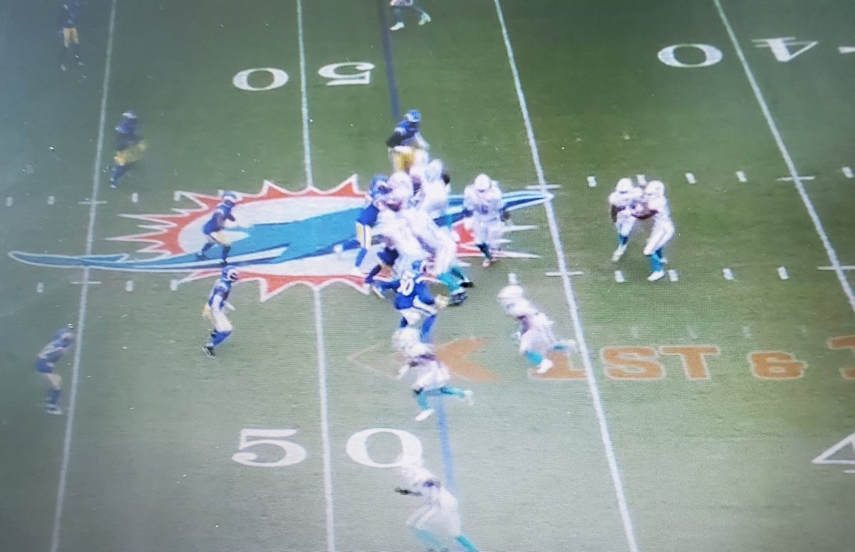 KathleenSims19's tweet image. #MalcolmPerry @NavyFB #Brotherhood #MIAMalc 
Gooooo Number 10