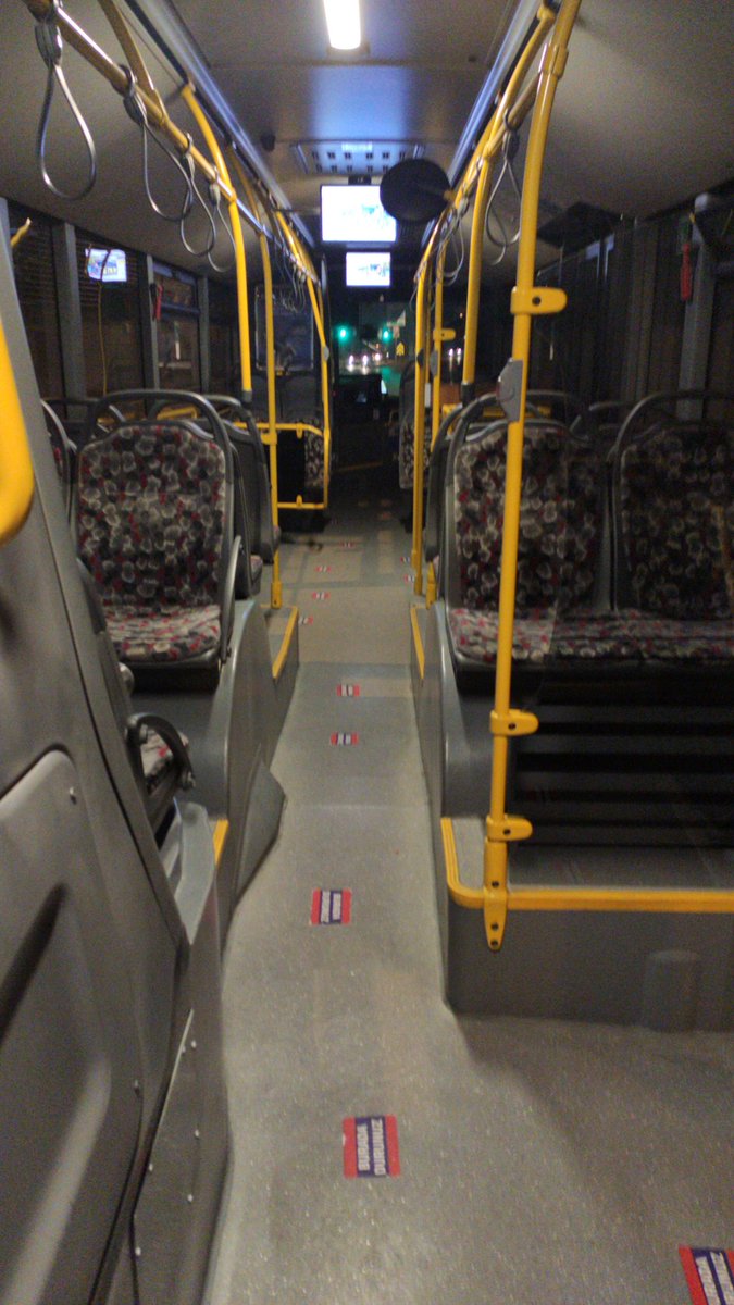 Pazar günü bu saate kadar  çalışanlara tam özel halk otobüsü tahsis ediliyor 😂
Özel sektörde çalışıp kendini özel hisseden özel halk otobüsleriyle işe giden özel ülkemin özel halkı varmı HALİNDEN memnun olan orayı burayı yalamayan bizdensiniz 🤫🤐