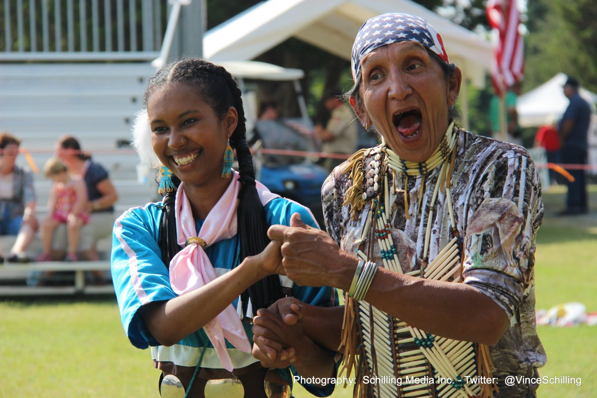 HAPPY NATIVE AMERICAN HERITAGE MONTH!In celebration, here is a thread of my favorite all-time photographs I've taken as a journalist and photographer. #HappyNativeAmericanHeritageMonth #NativeAmericanHeritageMonth  #Thread  #PhotoThreadPhotos by yours truly,  @VinceSchilling
