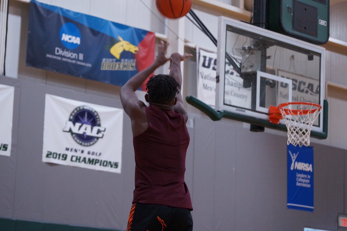 SUNY Delhi Broncos tweet media