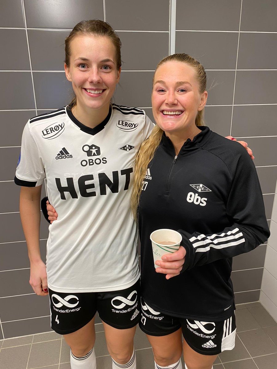 Det endte med seier 3-1 mot Avaldsnes på Koteng Arena i dag 🤩 <a href="/Lisamarieku/">Lisa-Marie K.Utland</a> scoret to og <a href="/Inaklv/">Ina Lundereng Vårhus</a> ett mål 🙌🏼  🤍🖤