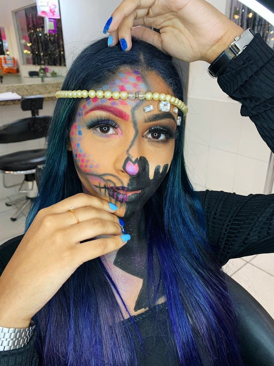 caaetanograsy's tweet photo. Ontem foi halloween e nada mais justo que comemorar com essa make maravilhosa 🥰🧜🏻‍♀💙
📷 Instagram: grasy_caetano
.
.
.
.
.
.
.
.
.
.
.
.
.
.
.

#make #halloween #artística #pele #pink #blue #glitter #marykay #rubyrose #maquiagem #challenge #colormake #sereia  #halloweenmakeup https://t.co/w7tQlsnkLl