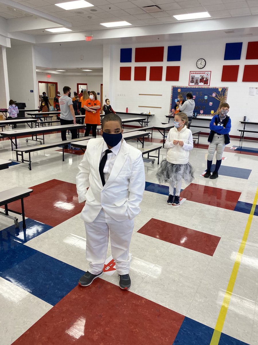 CIS_EAGLES's tweet photo. Although it rained very hard for the H2 group, Thursday and Friday went very good!Custodians were prepared &amp; ready for the rain. Students were excited to return to school to see their teachers &amp; friends.  Halloween was was enjoyed by everybody. Thank you to our amazing teachers! https://t.co/KOapLLlAGM