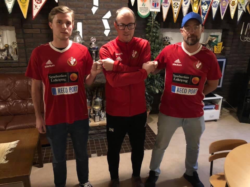 Vi är oerhört glada att presentera våra nya tränare!

Det är Jonas Andersson och Viktor Svedberg som kommer träna herrarna 2021.

Jonas har spelat i ett antal år i Järpås så de flesta som följer oss känner till honom. Viktor kommer från Ardala, som också är hans moderklubb.
