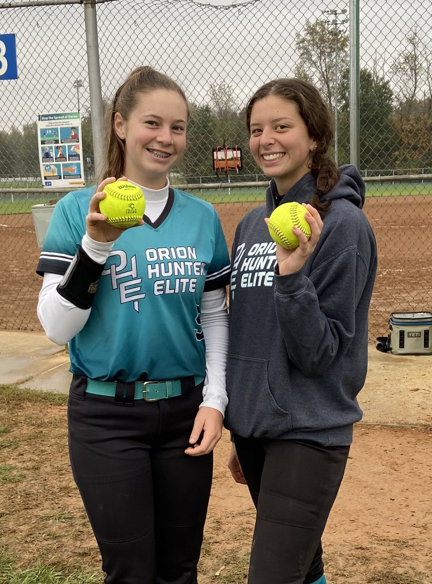 MayaMcGowan2022's tweet photo. So excited for @Kassidyh2022 for sending one deep this weekend! ๐ฃ #hrmindset @MasonSoftball @VWUSOFTBALL @ElonSoftball @JMUSoftball @SJUHawks_SB @CoachKvilhaug @UVAWiseSB @VTsoftballCoach @CoachPatrick_ @jamesinzana @UNCWsoftball @LibertySB @OHE_MurphyInman https://t.co/3FF0FBpQvi