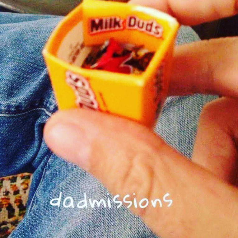 Dadmissions's tweet image. your honor, 
I see no evidence of candy wrappers ANYWHERE other than the one lonely Milk Duds box so clearly it WASN’T me who ate all that other Halloween candy. I rest my case.